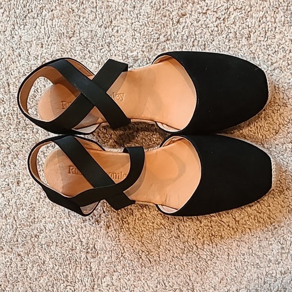 🥳HP🥳 Russell & Bromley London Cococross Espadrille EU 39/US 8 Black Suede - Picture 2 of 10